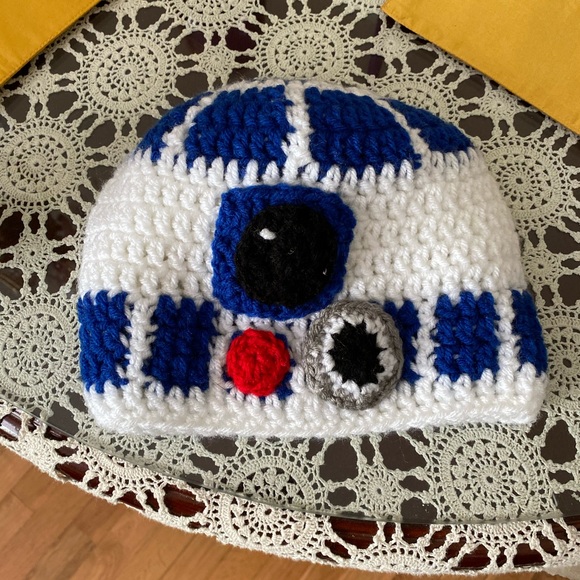r2d2 crochet hat